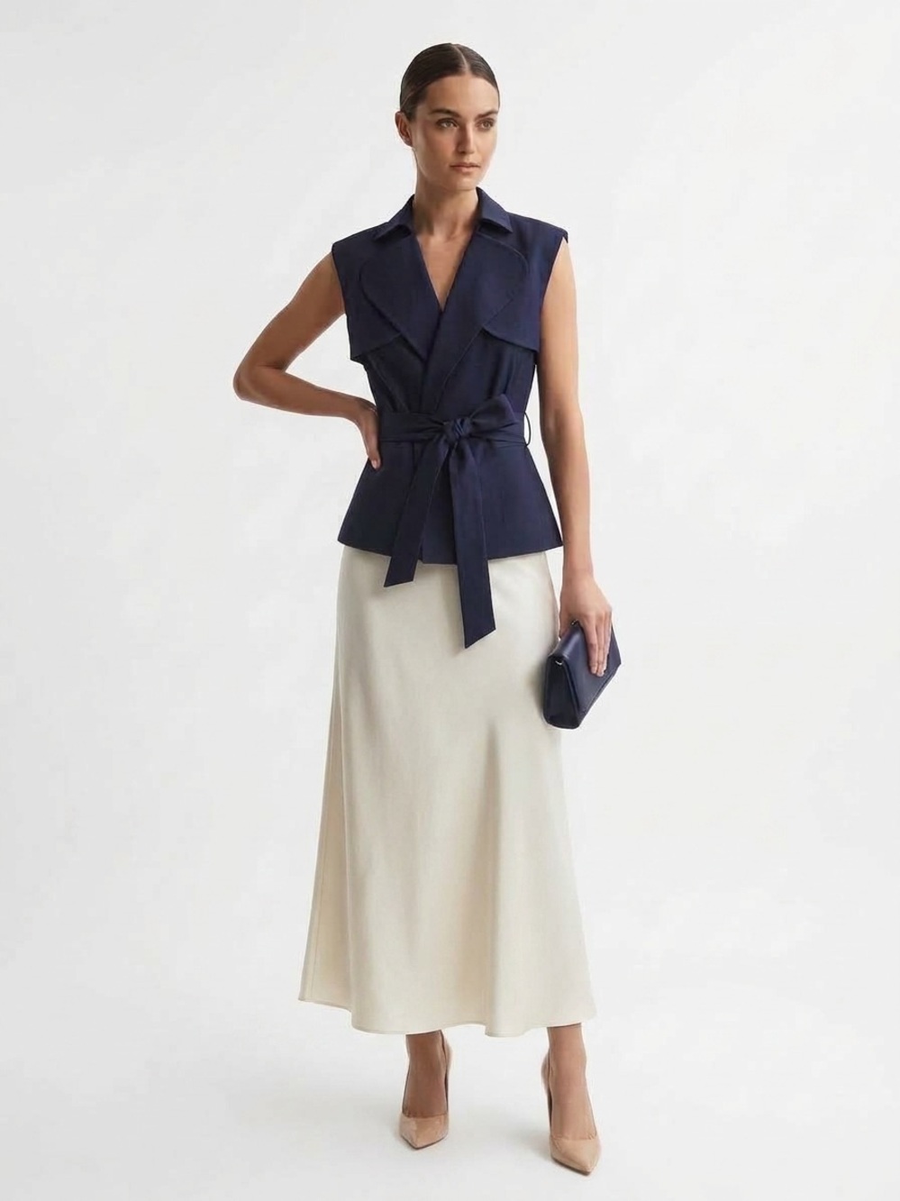 Commense Sleeveless Belted Blazer Vest